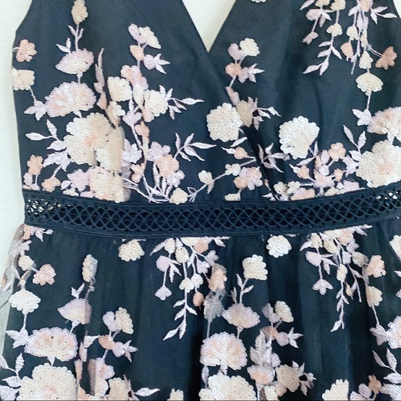 Self Portrait Sleeveless Midnight Floral Dress - Picture 13 of 13